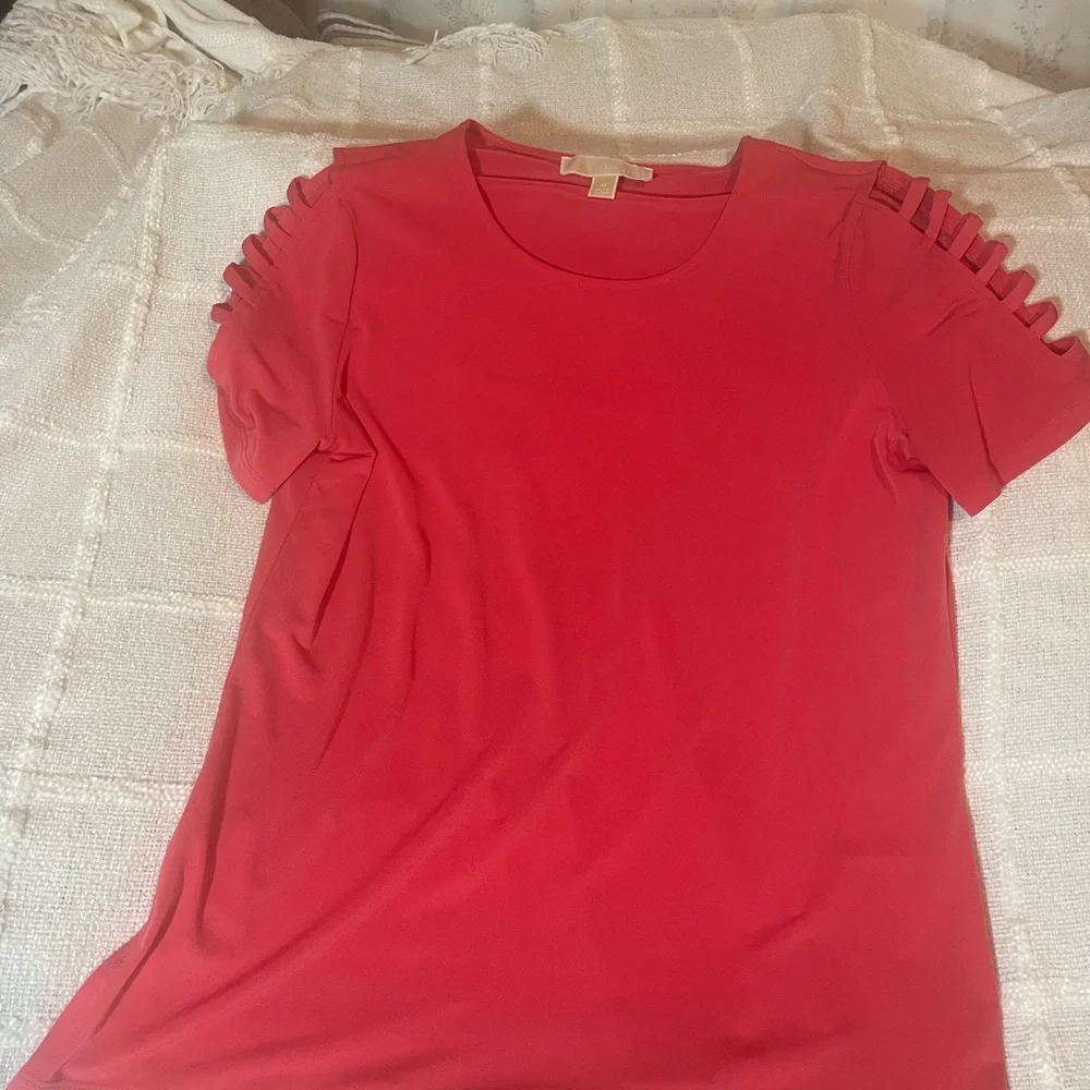 MICHAEL Michael Kors Coral Short Sleeve Top - Picture 1 of 5